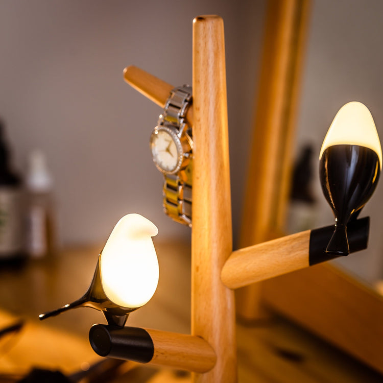 Cutesy Birds Desk Lamp with Wireless Charging - White base +