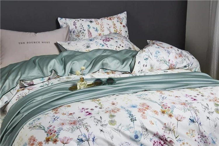 White Pleasant Fauna Egyptian Cotton Duvet Cover Set - Duvet