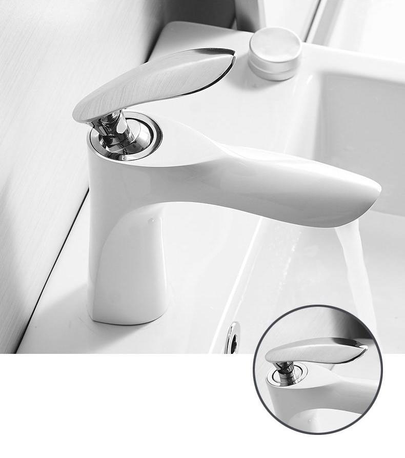 Curvy Stylish Bath Faucet - Faucet
