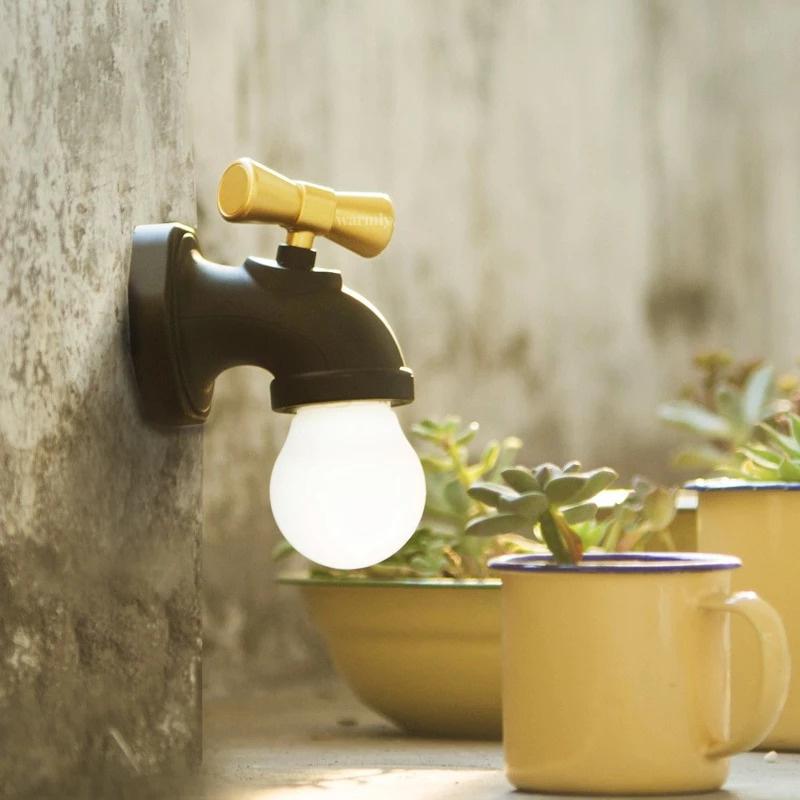 Faucet Shaped Wall Décor Lamp - Black - Faucet