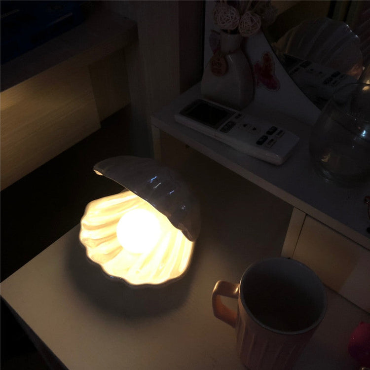 Iliana - Pearl in a Shell Decorative Desk Lamp - Table Lamp