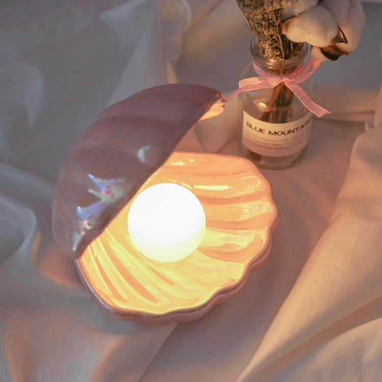 Iliana - Pearl in a Shell Decorative Desk Lamp - Table Lamp