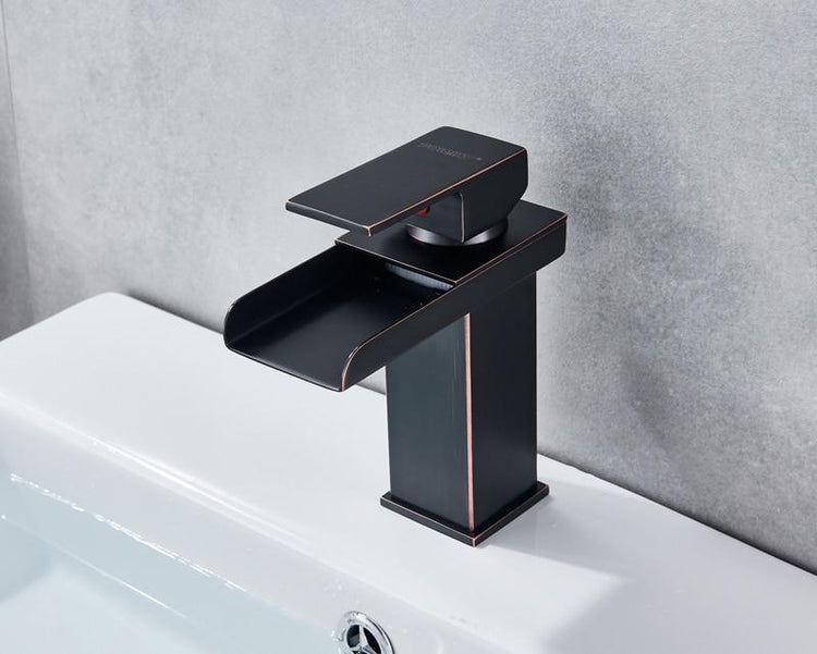 Sturdy Stylish Bath Faucet - Faucet