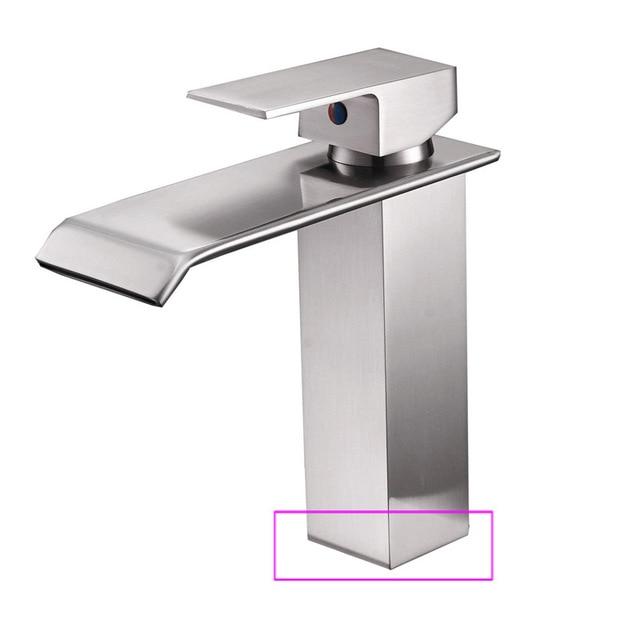 Sturdy Stylish Bath Faucet - Brushed Nickel / Classic Square