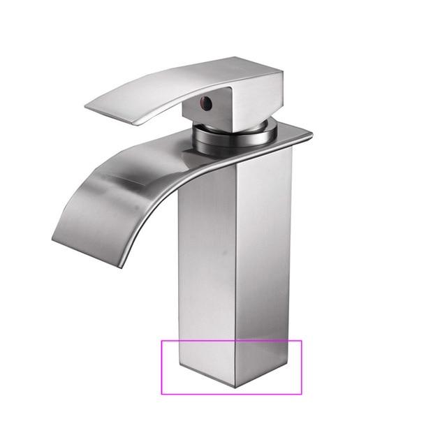 Sturdy Stylish Bath Faucet - Brushed Nickel / Curved / 