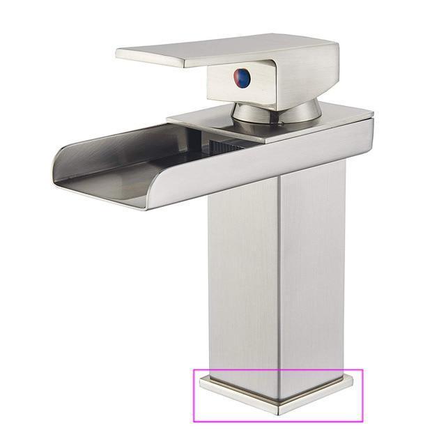 Sturdy Stylish Bath Faucet - Brushed Nickel / Square 