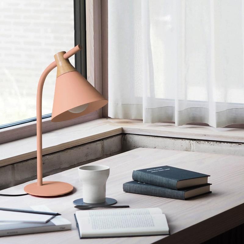Toula - Stylish Sleek Desk Lamp - Pink - Table Lamp