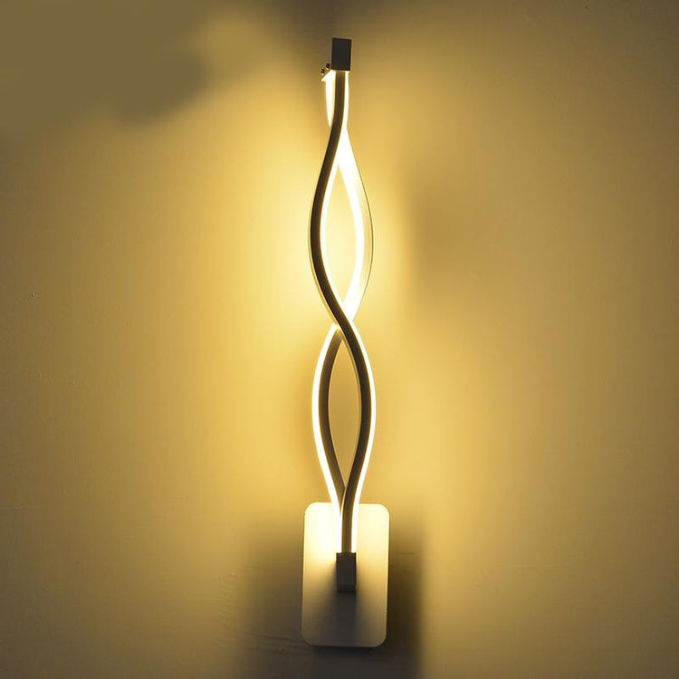 Twist Shaped Wall Light - White / Cool White (5500-7000K) - 